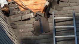 Expert-Roof-Installation-Elevating-Homes-with-Professional-Precision