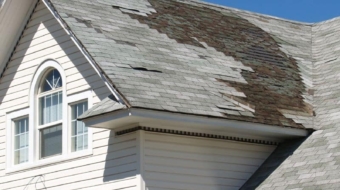 Seamless-Roof-Repair-Solutions-Restoring-Your-Roof's-Integrity